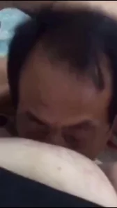 狂舔东北老熟女的逼