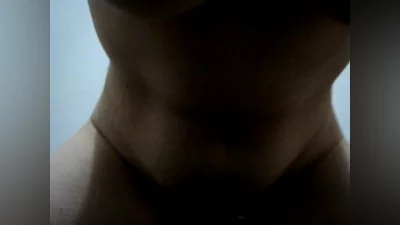 下面好热乎～淌血了～你把人家屄撑裂了～你鸡八好粗呀！